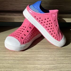 Size 7 Toddler Sketchers Shimmer Sweet Slip-On Shoe